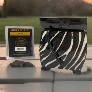 Tyler Candle Company Grandeur Radiant Fragrance Warmer Zebra Diva Mixer Melts